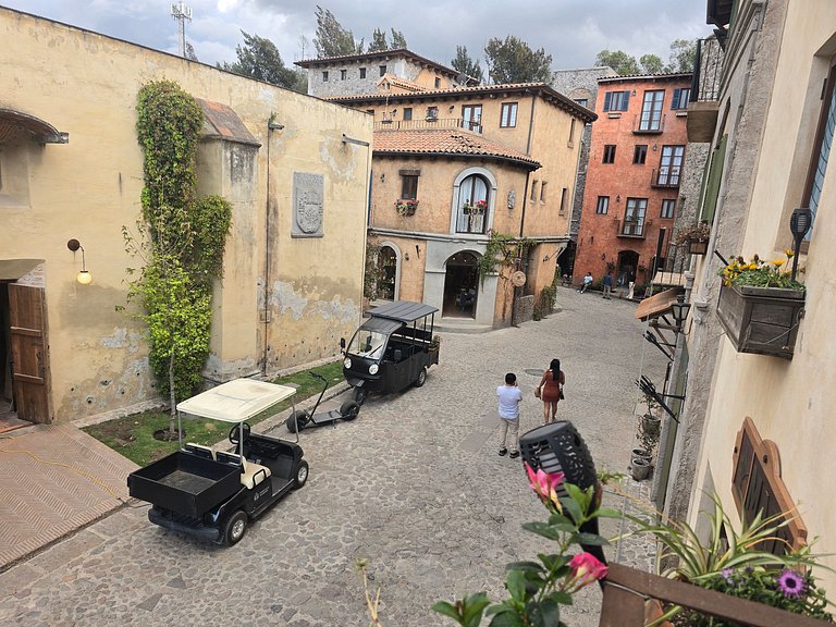 ¡Dúplex de Alto Lujo en el Corazón de Val'Quirico!
