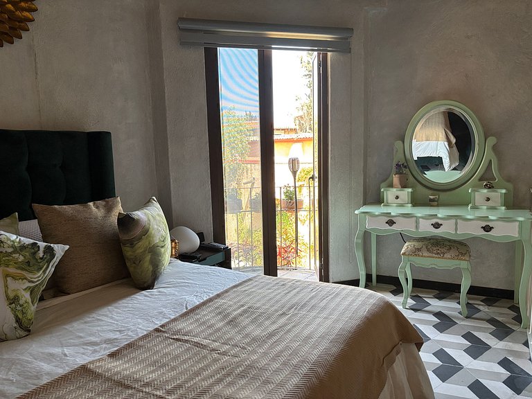 ¡Dúplex de Alto Lujo en el Corazón de Val'Quirico!