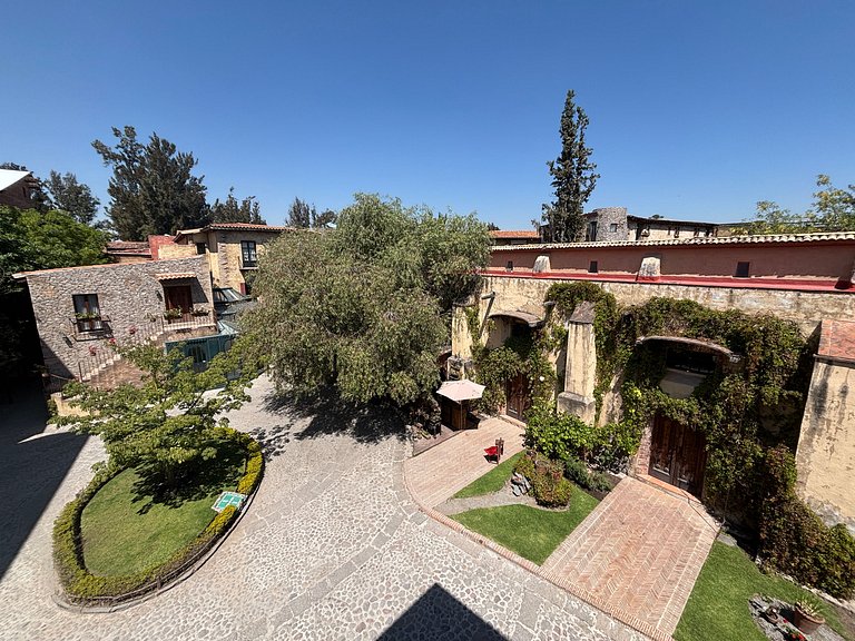 ¡Dúplex de Alto Lujo en el Corazón de Val'Quirico!