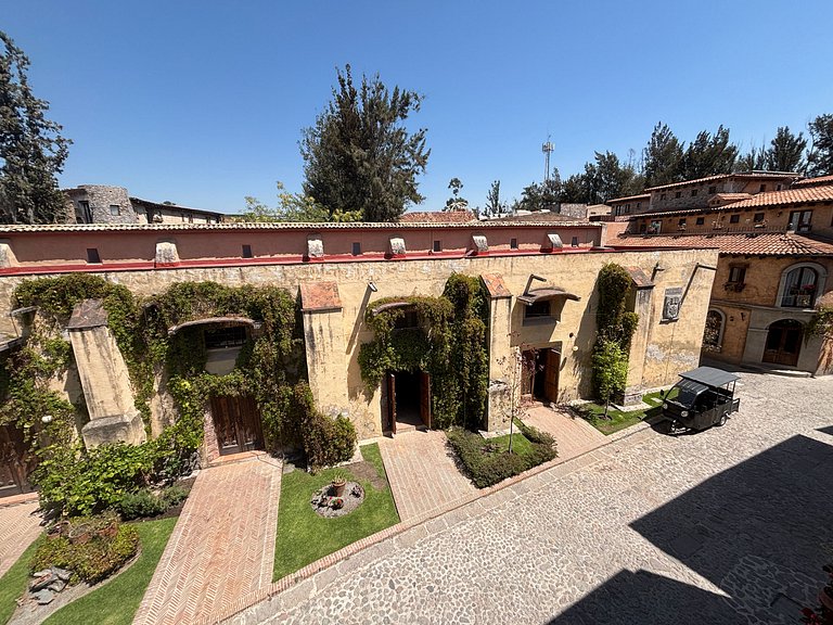 ¡Dúplex de Alto Lujo en el Corazón de Val'Quirico!