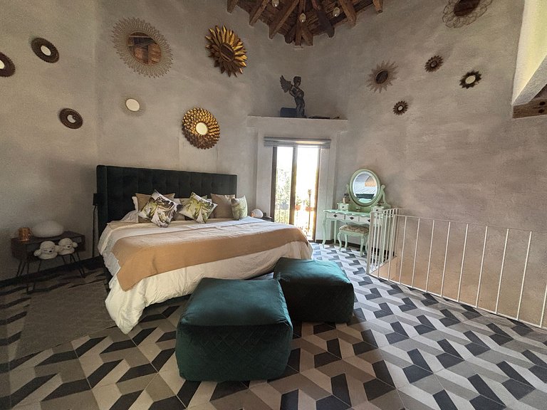 ¡Dúplex de Alto Lujo en el Corazón de Val'Quirico!