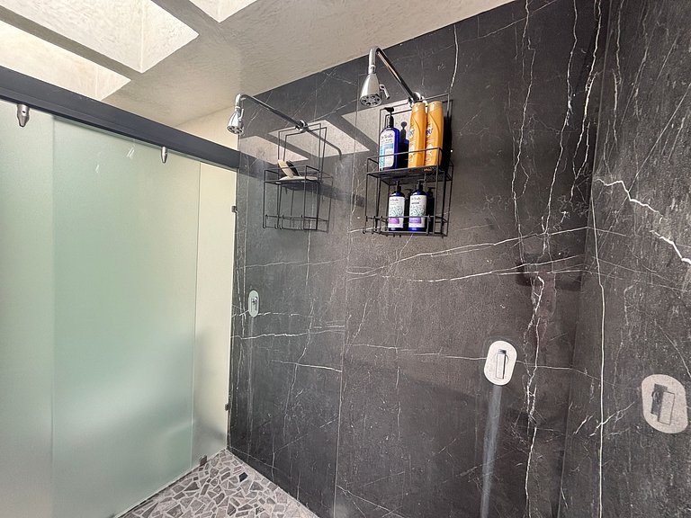 Duplex de Alto Luxo no Coração de Val'Quirico!
