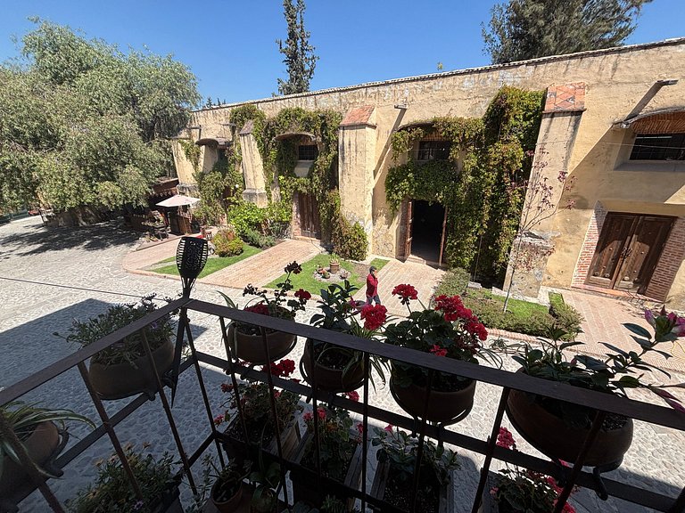 ¡Dúplex de Alto Lujo en el Corazón de Val'Quirico!