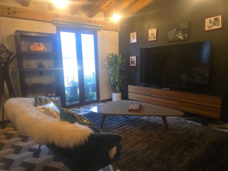 ¡Dúplex de Alto Lujo en el Corazón de Val'Quirico!