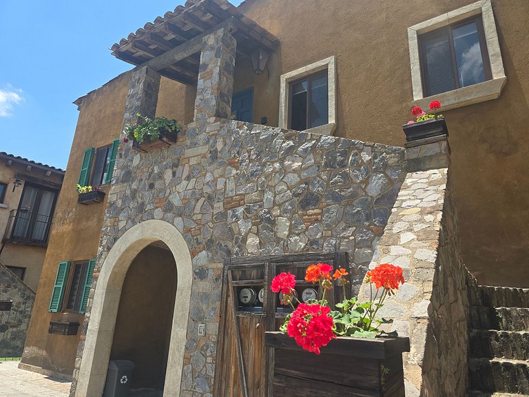 Casa Flores – Confort y estilo en Val'Quirico
