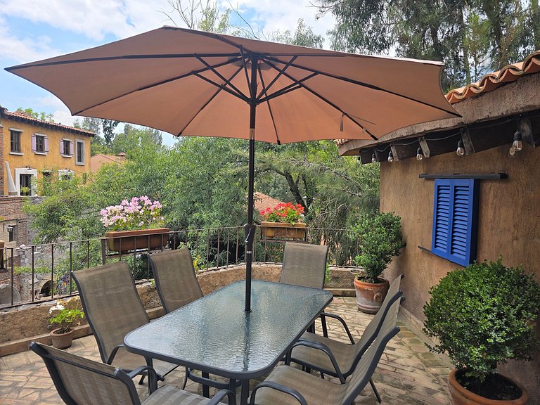Remus: Tu Refugio con Rooftop en Val'Quirico