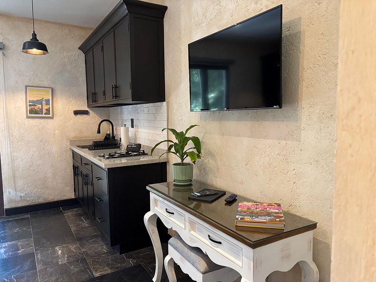 Casa Turicum: Your Romantic Refuge in Val'Quirico
