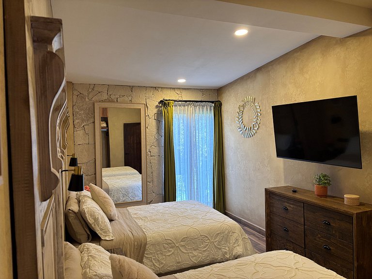 Sasha: Your Fascinating Retreat in Val'Quirico.