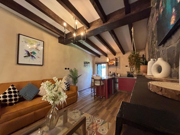 Sasha: Your Fascinating Retreat in Val'Quirico.