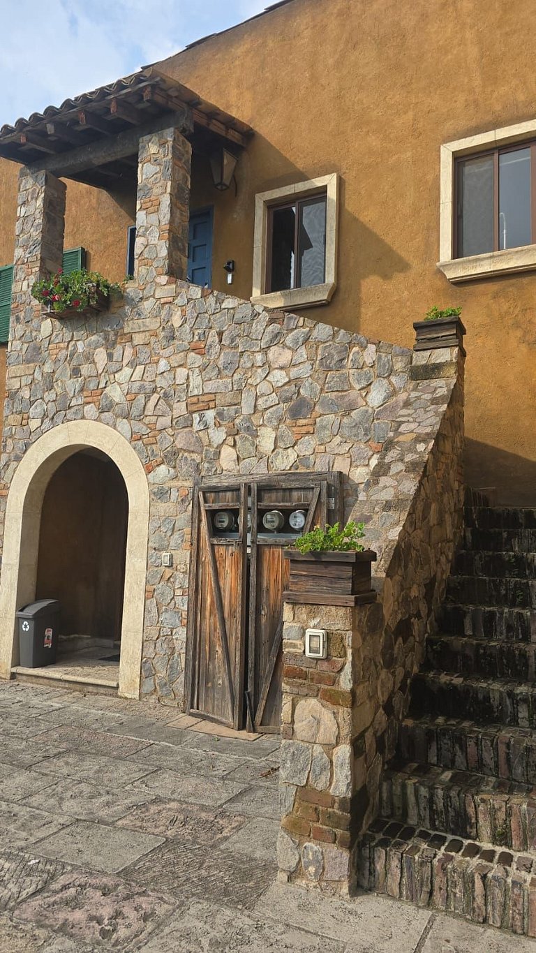 Casa Flores – Ideal Stay in ValQuirico