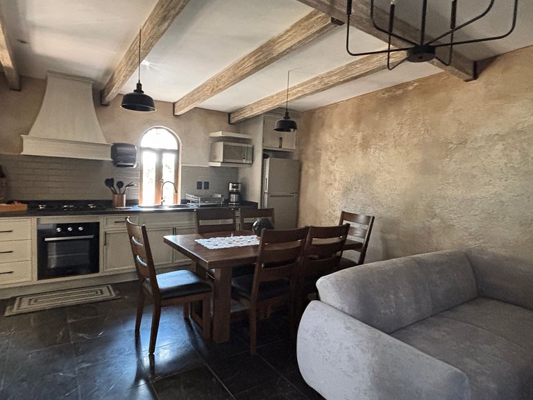 Departamento Zeus: Estilo y Confort en Val’Quirico