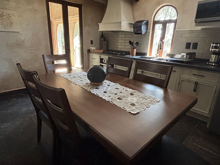 Departamento Zeus: Estilo y Confort en Val’Quirico