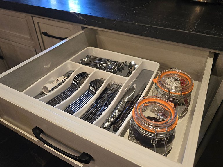 Appartamento Zeus: Stile e Comfort a Val’Quirico