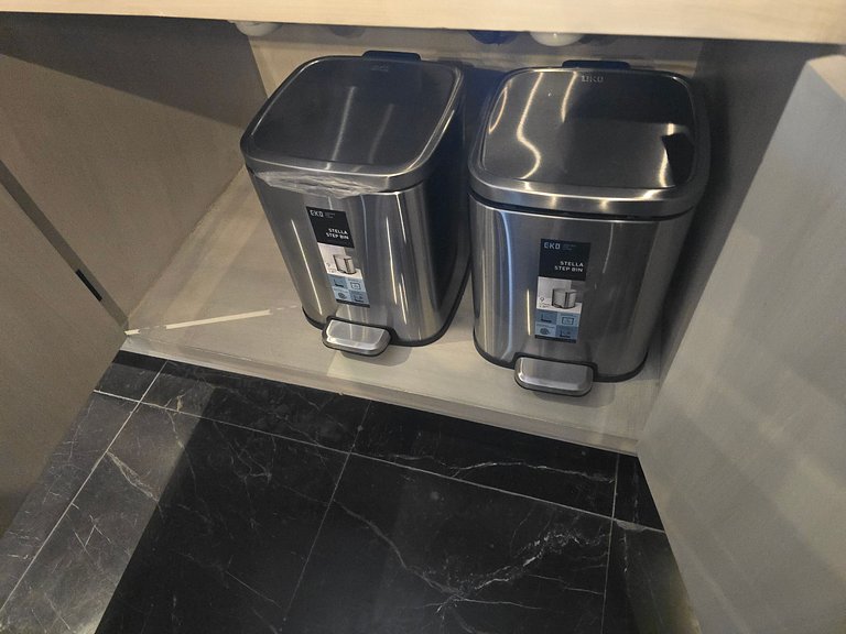 Apartamento Zeus: Estilo e Conforto em Val’Quirico