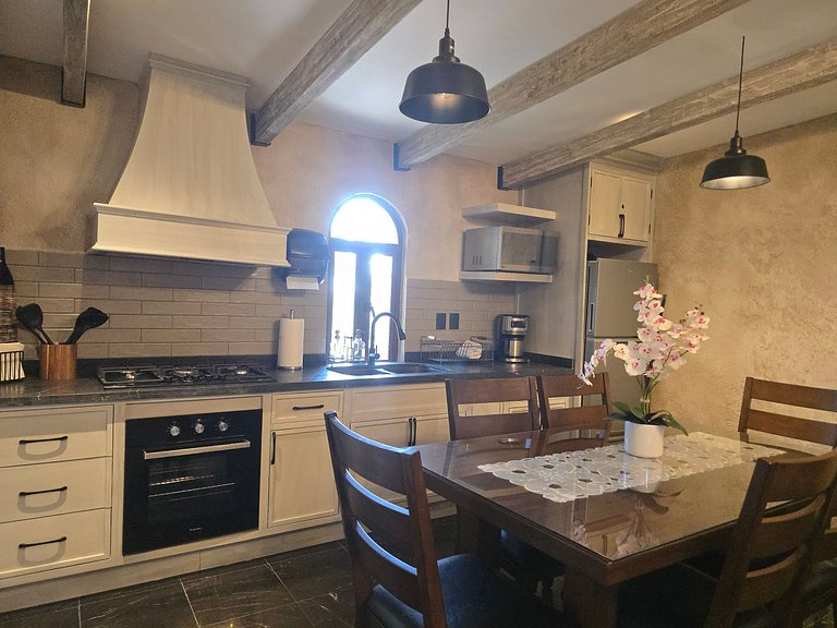 Zeus: Depto Moderno y Equipado en Val'Quirico