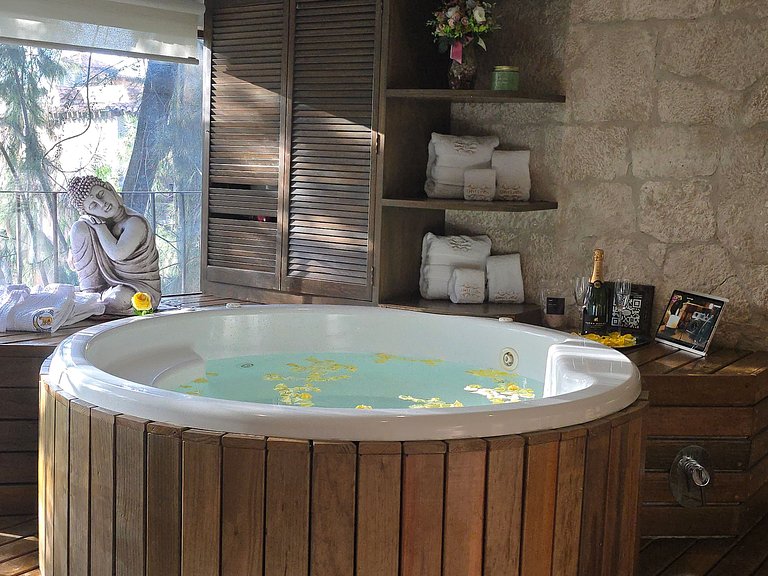 Romulus: Historia y Magia en Val'Quirico