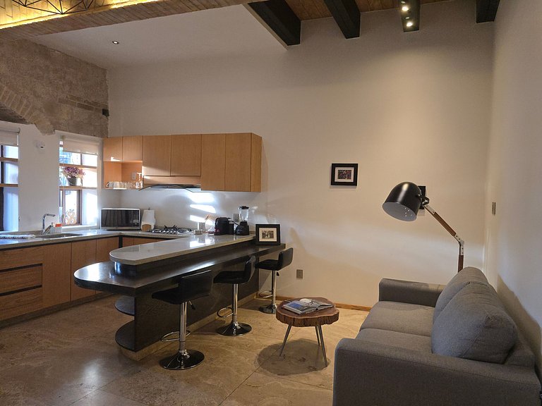 Romulus: Storia e Magia a Val'Quirico