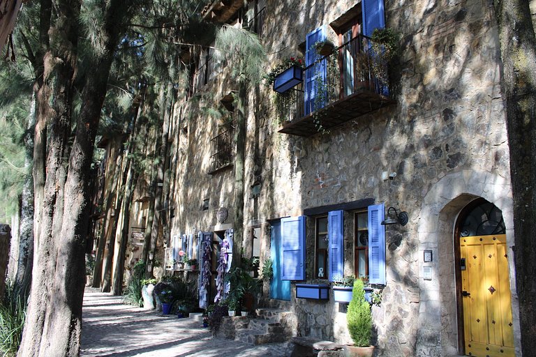 Romulus: History and Magic in Val'Quirico