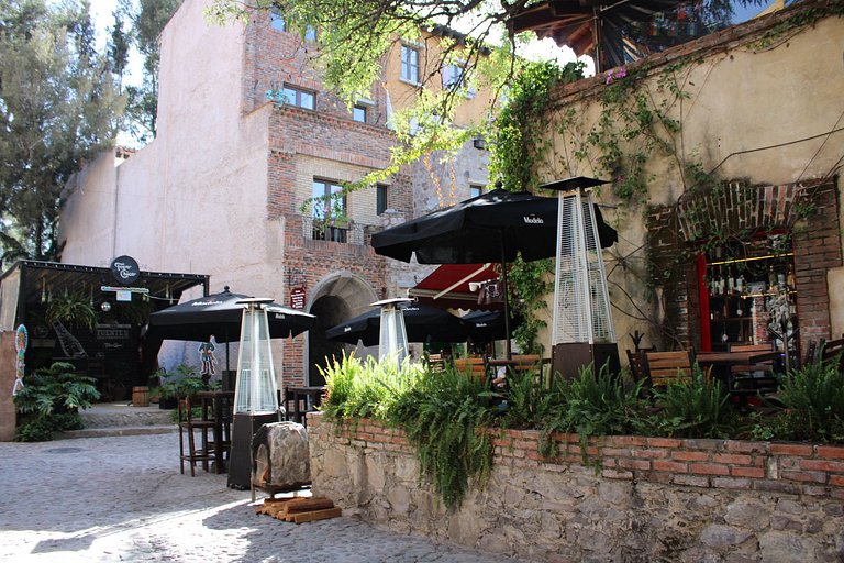 Romulus: History and Magic in Val'Quirico