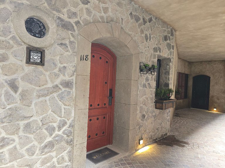 Raziel 118 | Vicino alla Piazza di Val’Quirico